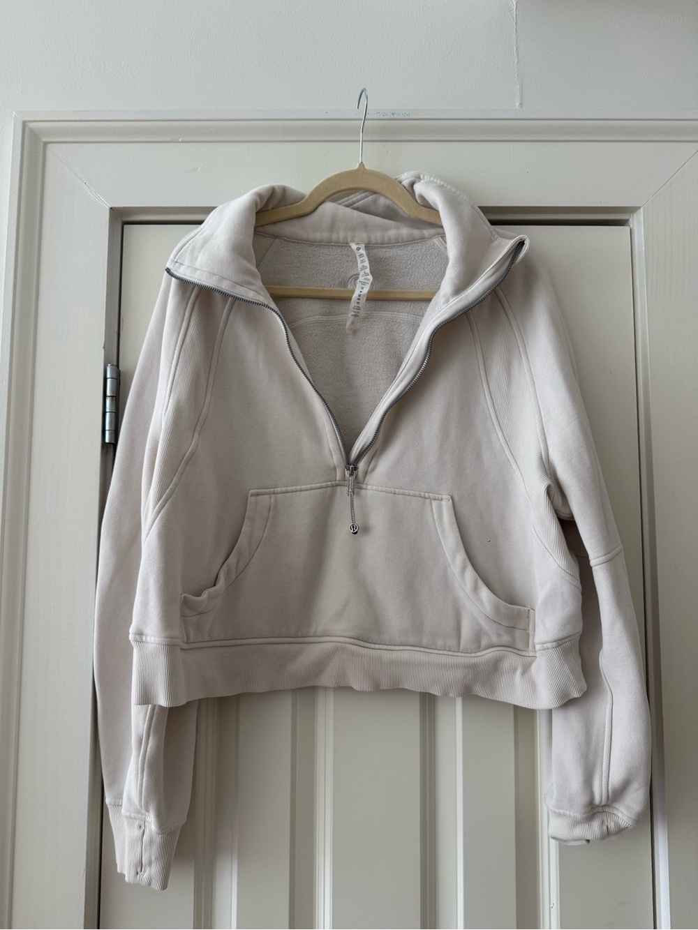 Lululemon Cream Scuba